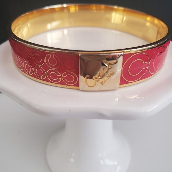 Coach Enamel Bangle Bracelet Pink Blush Signature C Gold Logo on Gold Plate - Picture 8 of 9